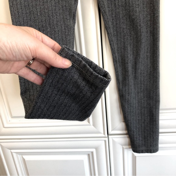 Ivivva by Lululemon girls reversible leggings 🍋 - Picture 3 of 8